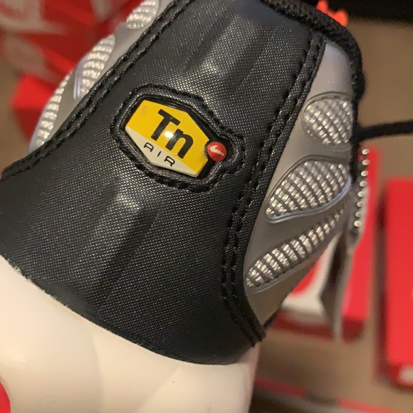 Nike Airmax Plus - Picture 3 of 9